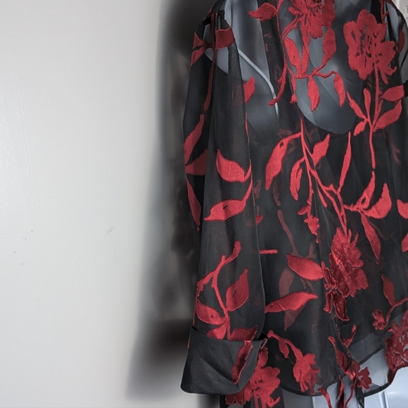 Alex Evenings Metallic Sheer Floral Red Black Burnout Chiffon Jacket & Cami Set - Picture 12 of 16